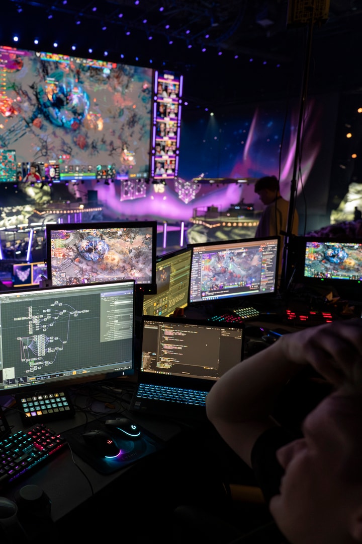 TI 14 DOTA 2 Arena view from front of house side with screens 2