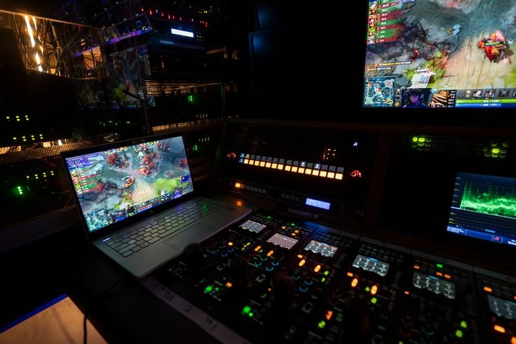 Dota2 OB truck Stream deck studio and sound